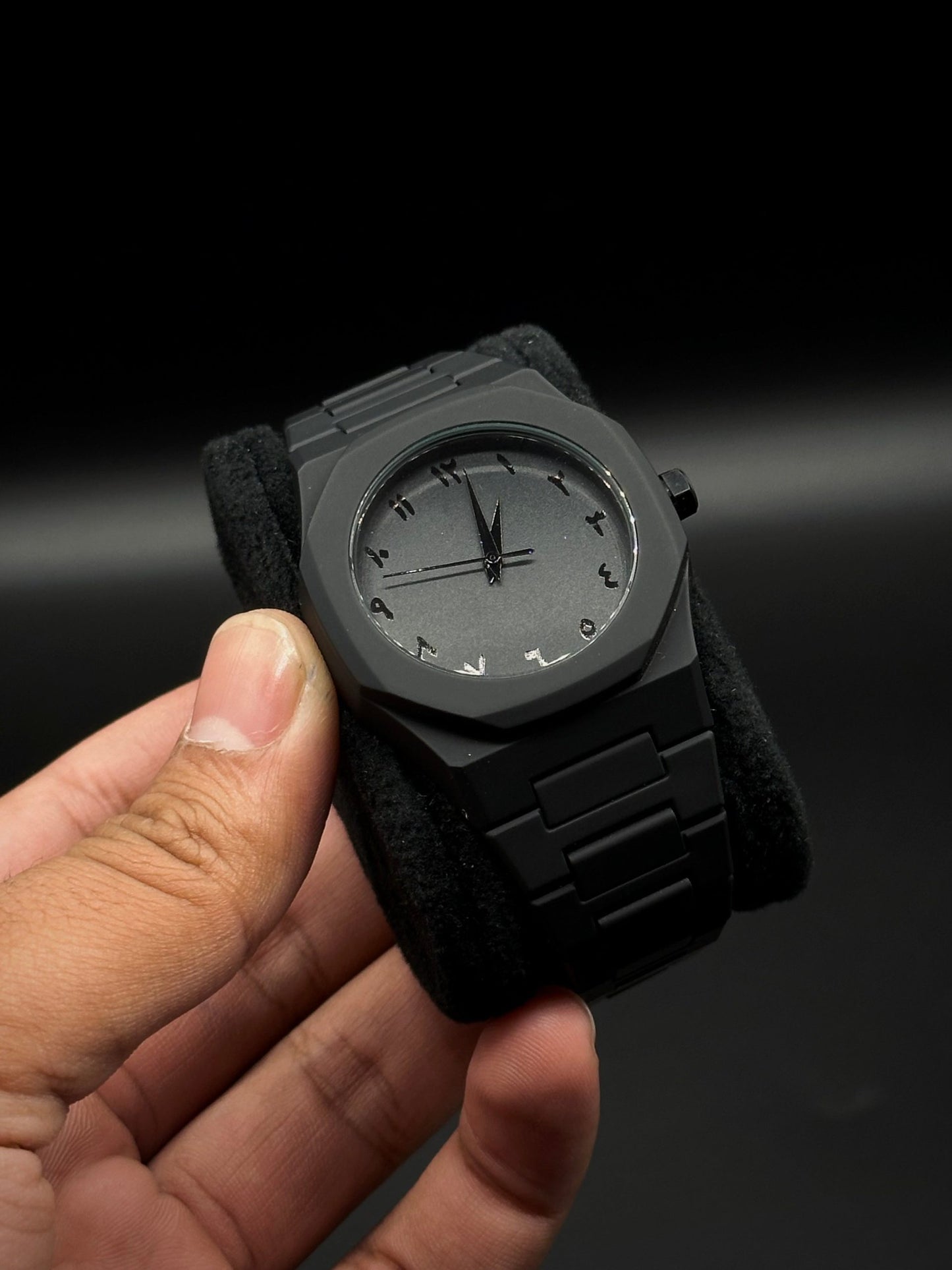 Full Black Aura Quartz Watch – Lightweight Design, , Premium Quality & Finish – Best Quality Analog Watch For Boys – Watch For Men