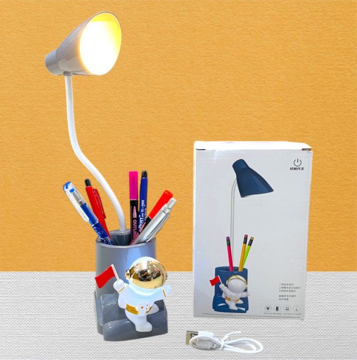 Astronaut Themed Penholder With Dual Lamp