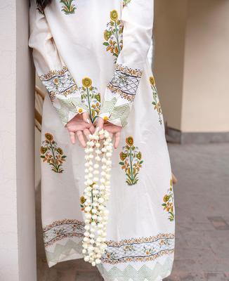 2 Pcs Women's Stitched Cotton Embroidered Maxi Suit