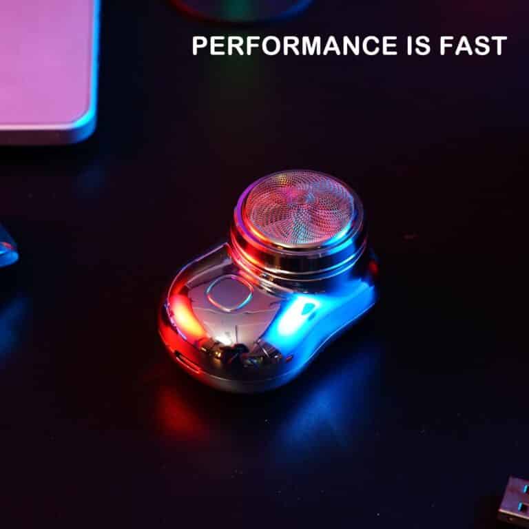 Mini Shave Portable Shaver Wet and Dry Men Is USB Rechargeable Shaver.